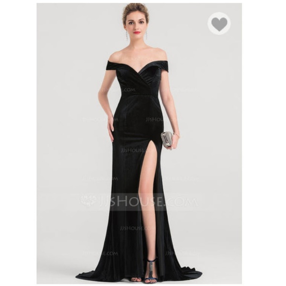 JJs House Trumpet/Mermaid Off-the-Shoulder Velvet - Picture 3 of 4